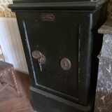 Coffre fort ancien