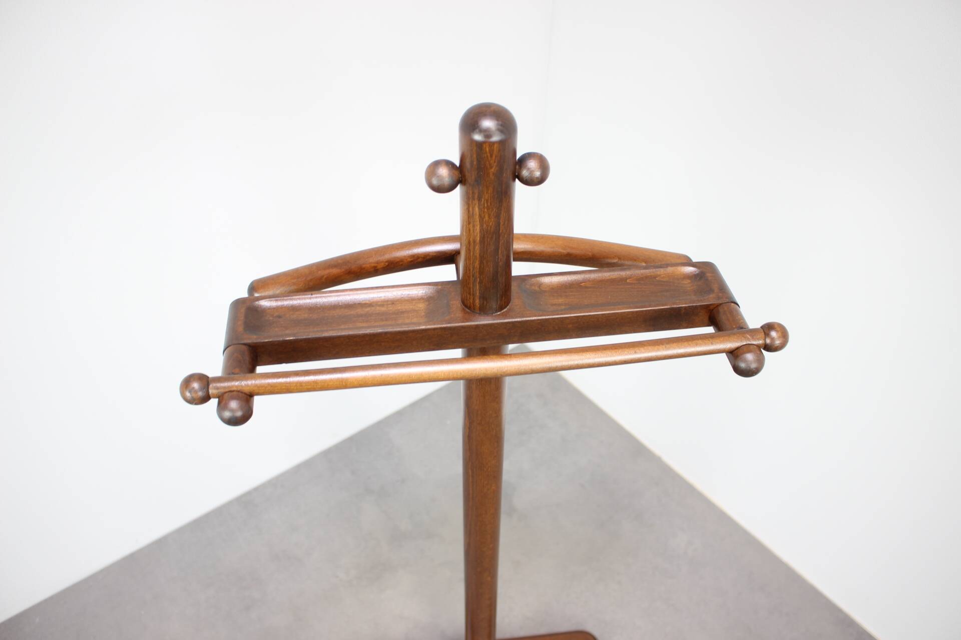 Vintage wooden clothes rack by TON, Czechoslovakia, circa 1960.
