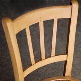 Bistro chair in curved wood (early 20th century).
