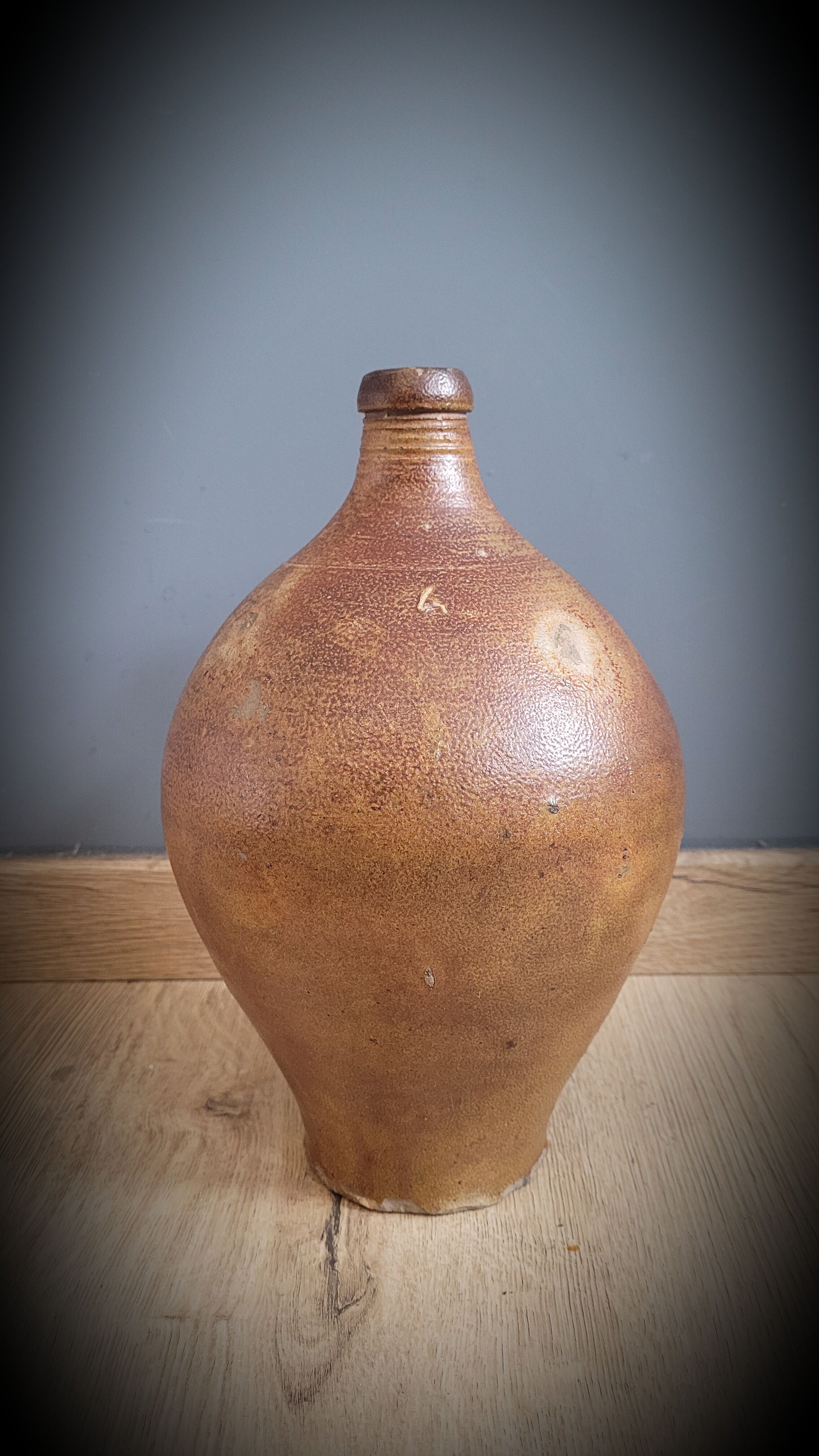 2L sandstone jug