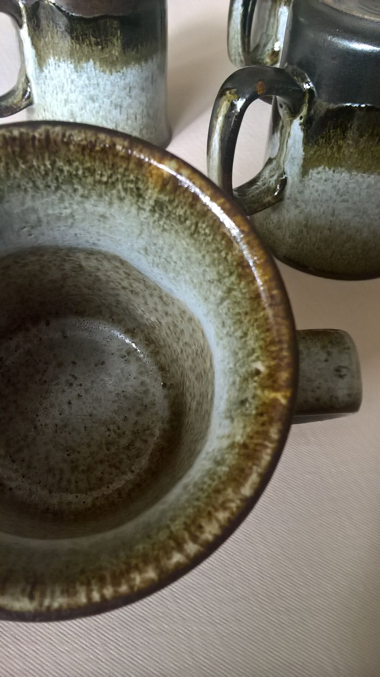 Quatre tasses en grès écossais Dunoon