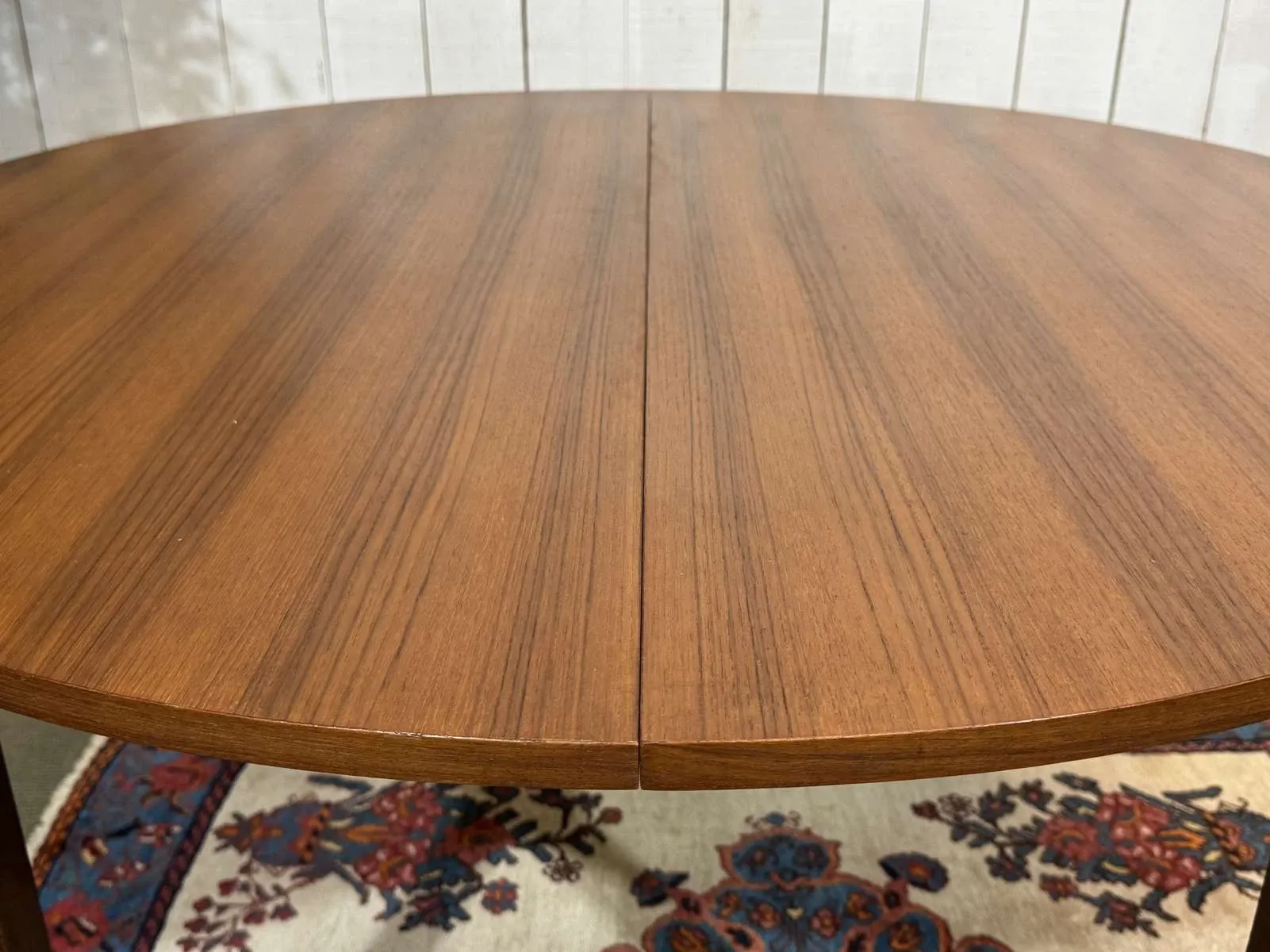 Table des années 1970 en teck avec 1 allonge