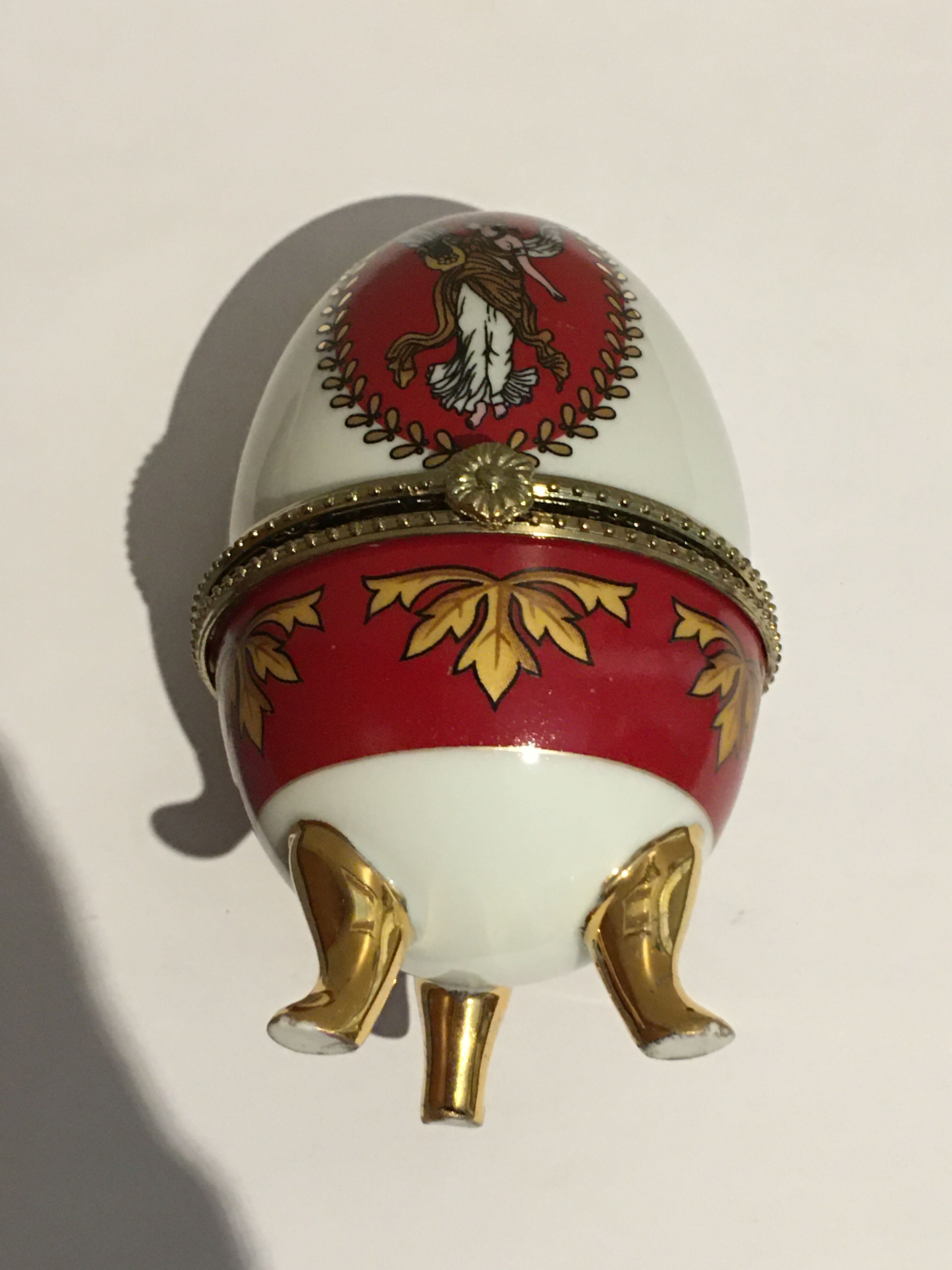 Porcelain egg