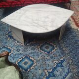 White Carrara marble coffee table with gray veins in the shape of an eye circa 1970