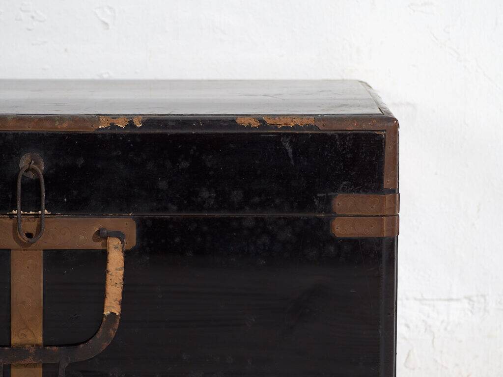 Antique Japanese chest in dark colour – Meiji / Taishō period (c.1868-1926) #13
