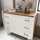 White vintage chest of drawers