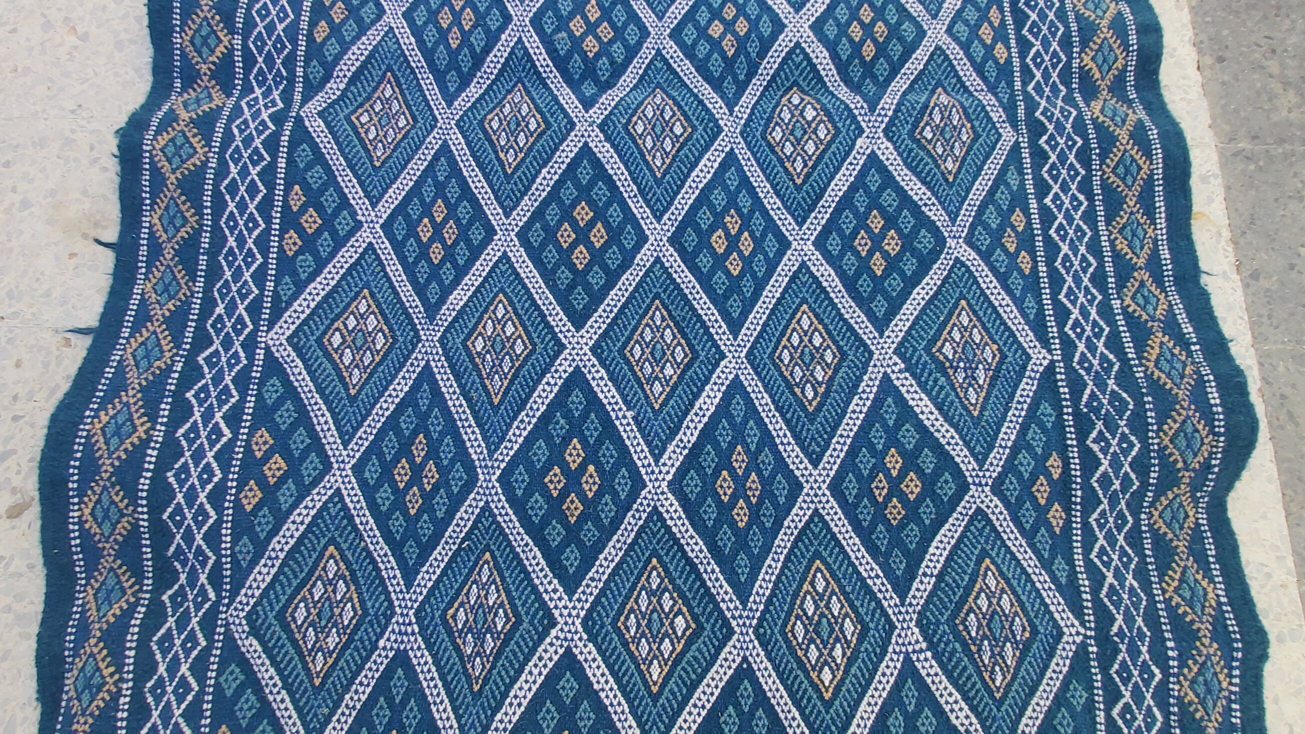 Tapis kilim bleu fait main berbère traditionnel - 200x120cm