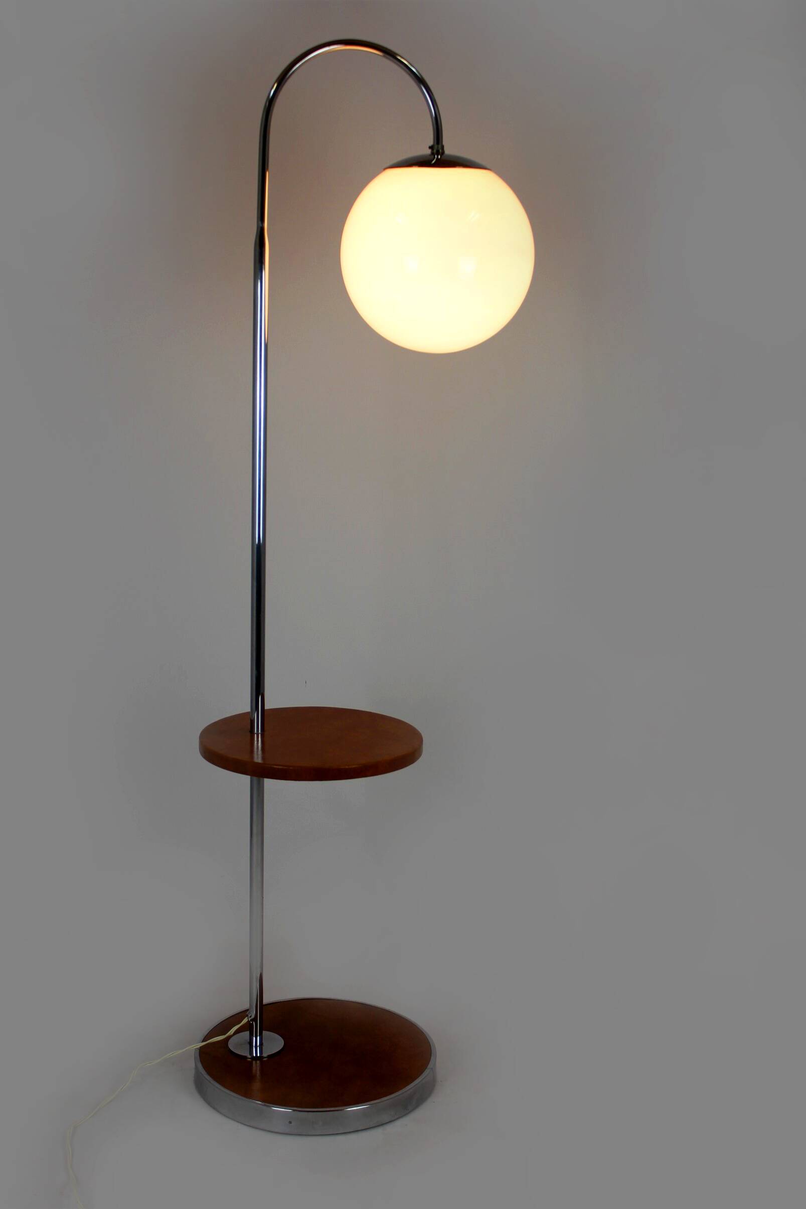 Lampadaire Art Déco Bauhaus, années 1940