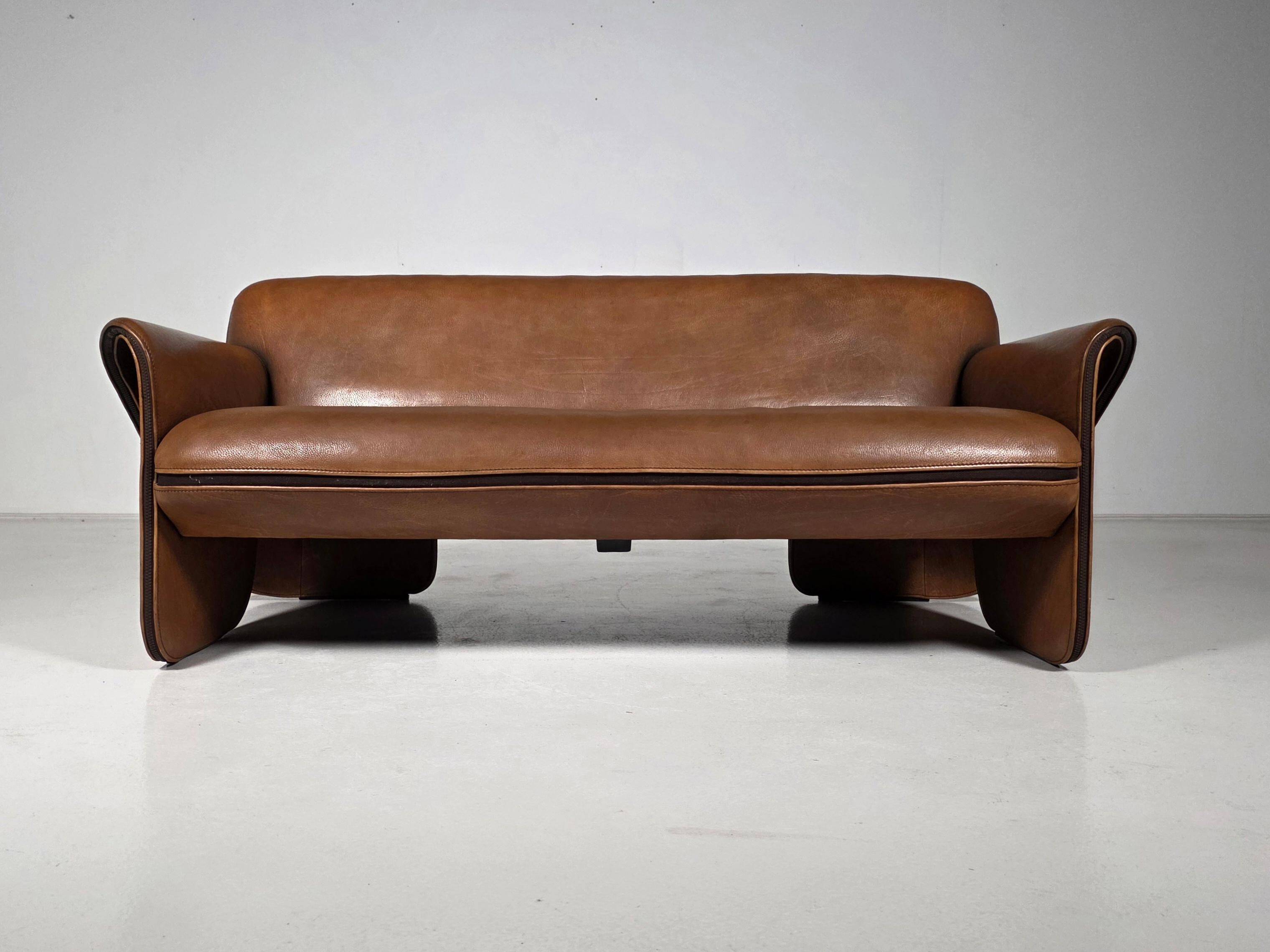 SDe Sede DS-125 Sofa by Gert Lange in cognac leather, Switzerland, 1980s