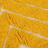 Ecru Moroccan rug with geometric patterns 250cm x 150cm