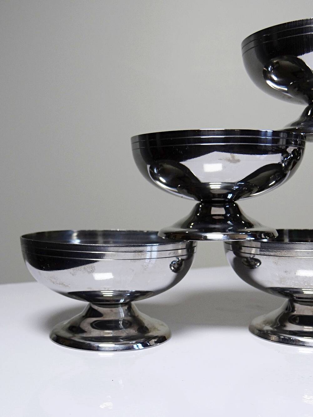 6 vintage bistro-style stainless steel dessert bowls on feet