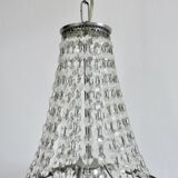 Balloon chandelier with pendants