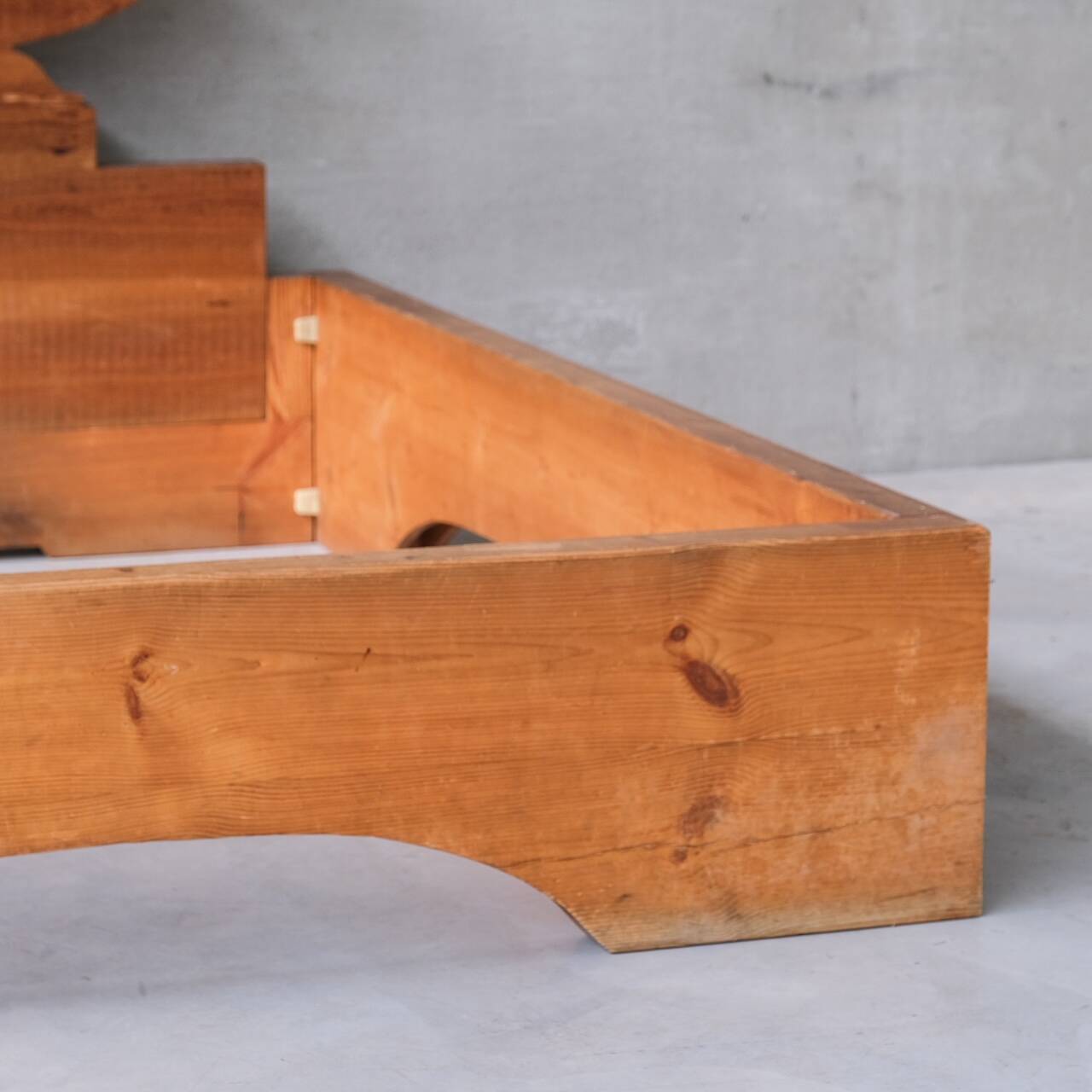 Mario Ceroli Bocca Della Verità Mid-Century Italian Bed for Poltronova