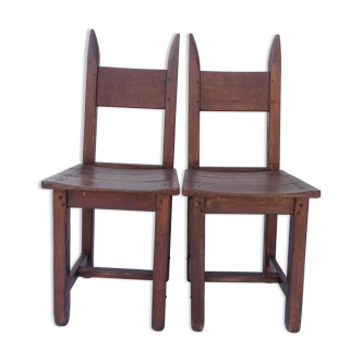 Lot 2 wooden chair