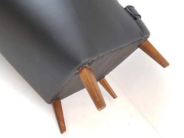 Fauteuil Artifort modèle Theo Ruth noir cuir skaï