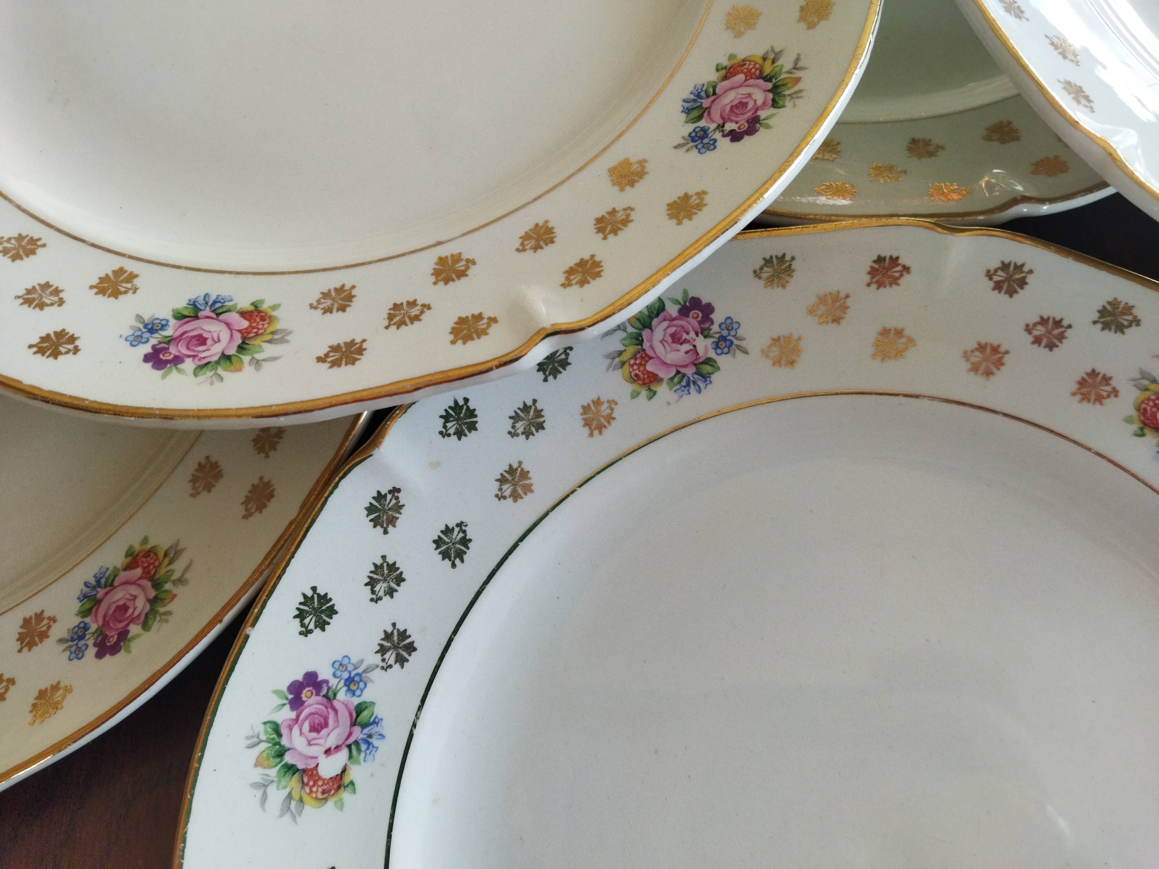 Six assiettes plates Céranord St Amand "Royal"