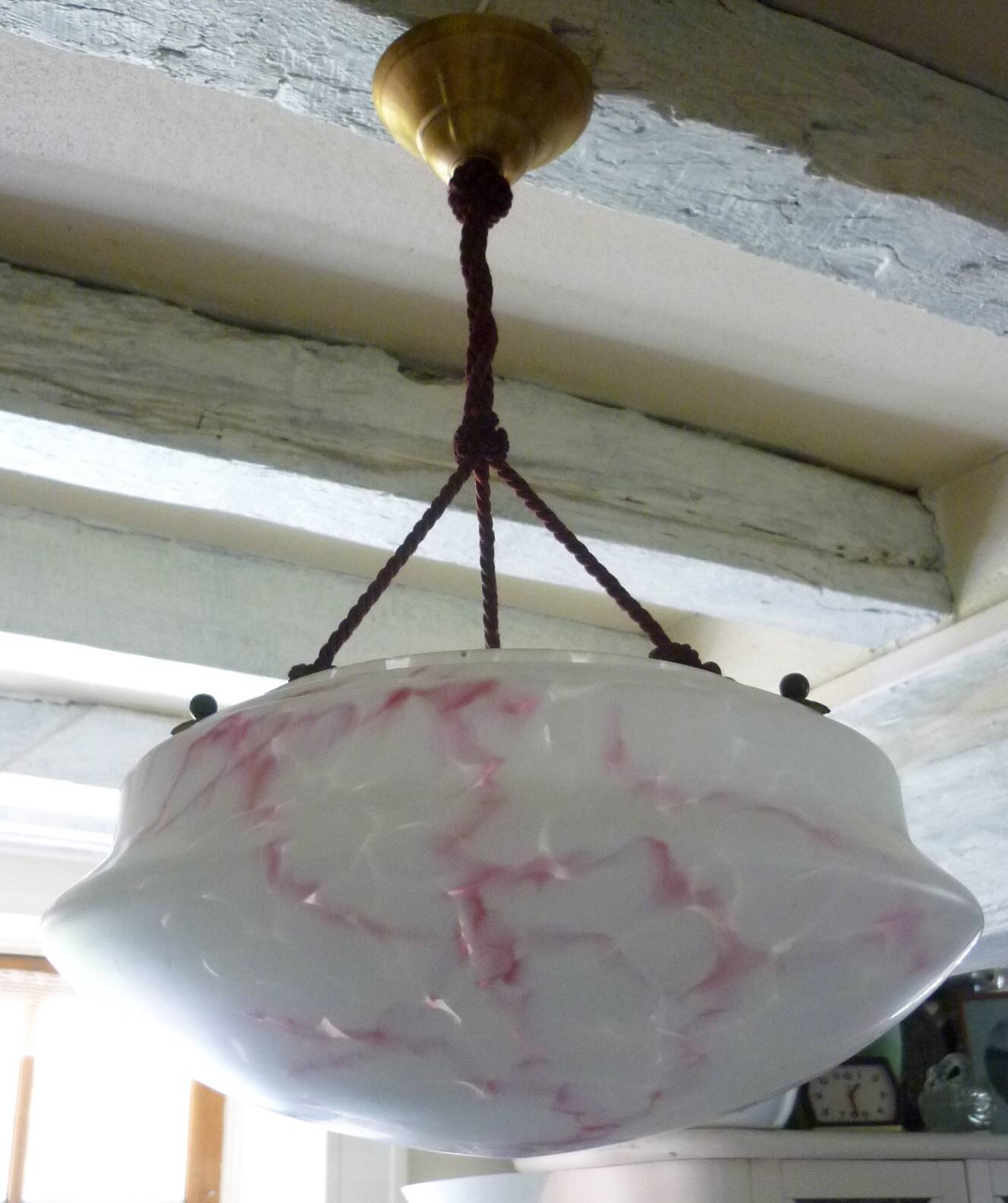 Marbled opalescent art deco pendant light Ø 35 cm