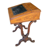 Davenport desk in marquetry walnut, Victorian era.