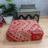 Handmade Berber pouf in wool 60 X 60 X 20 CM