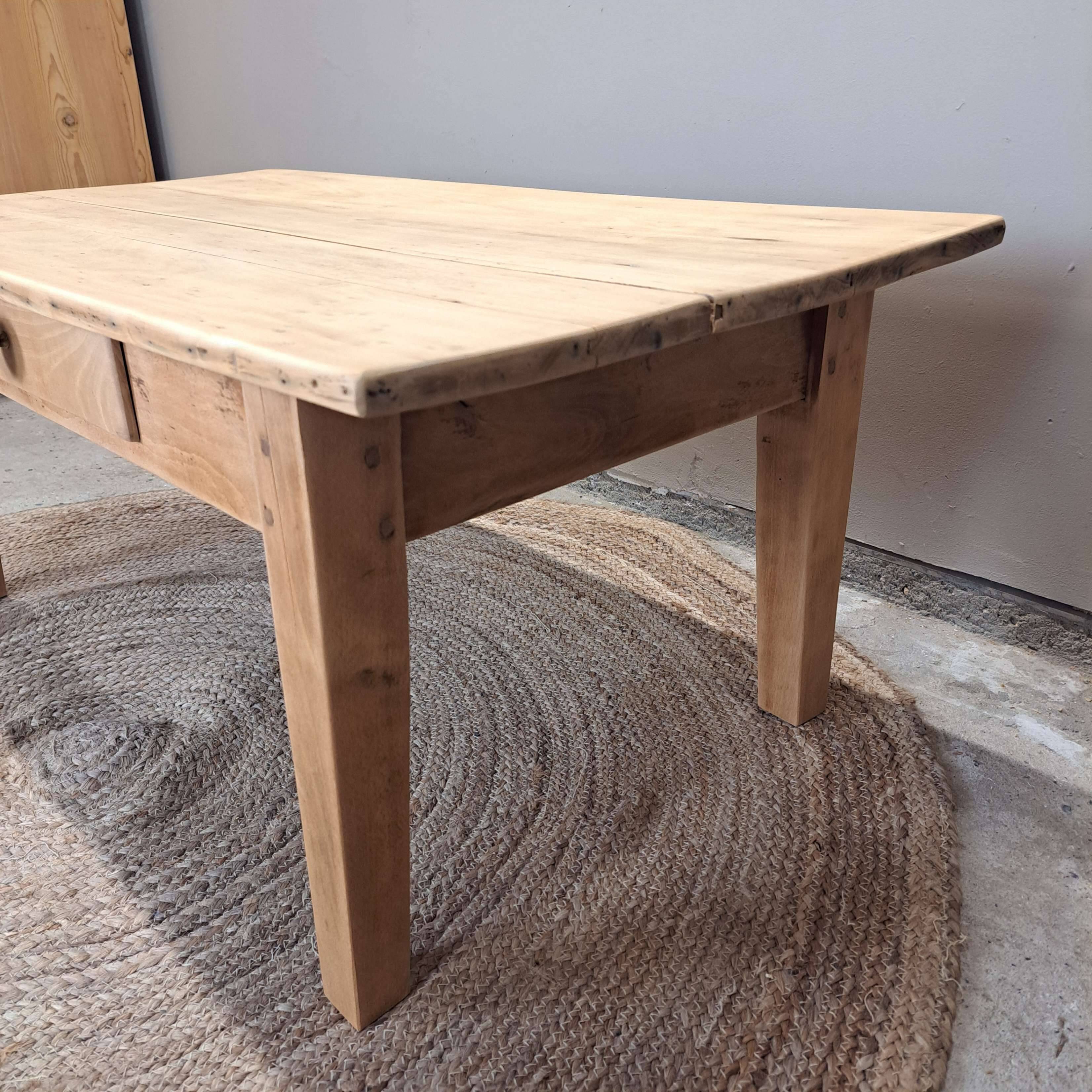 COFFEE TABLE