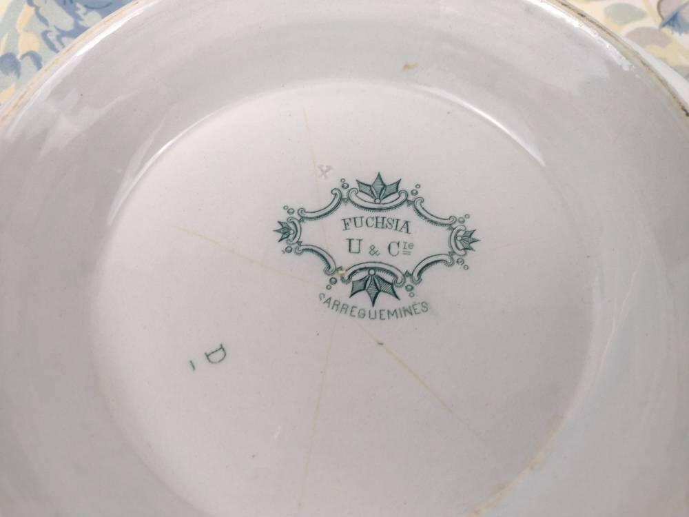 Sarreguemines “Fushia” Foot Shower Plate