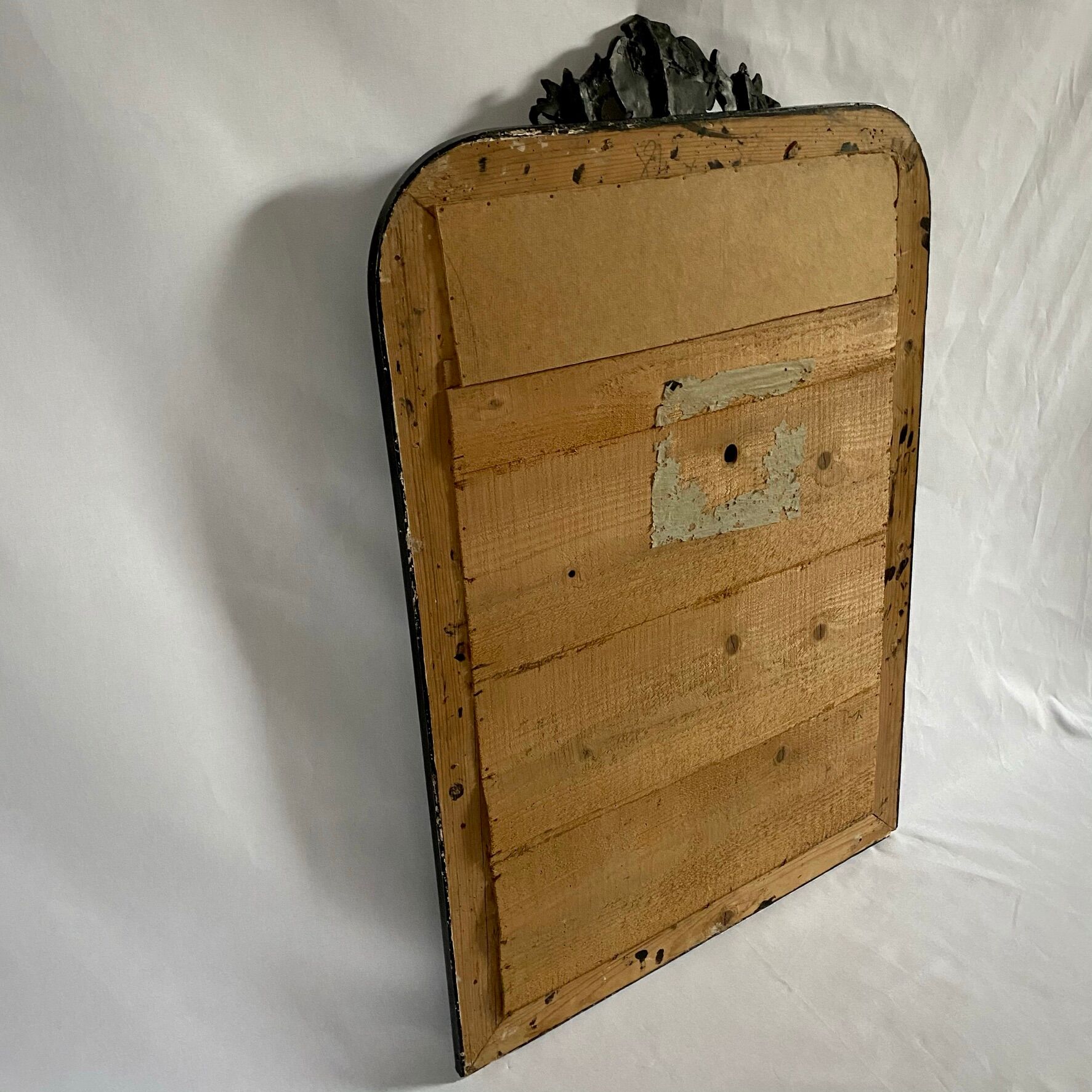 Mirror Napoleon III, black and gold with pediment