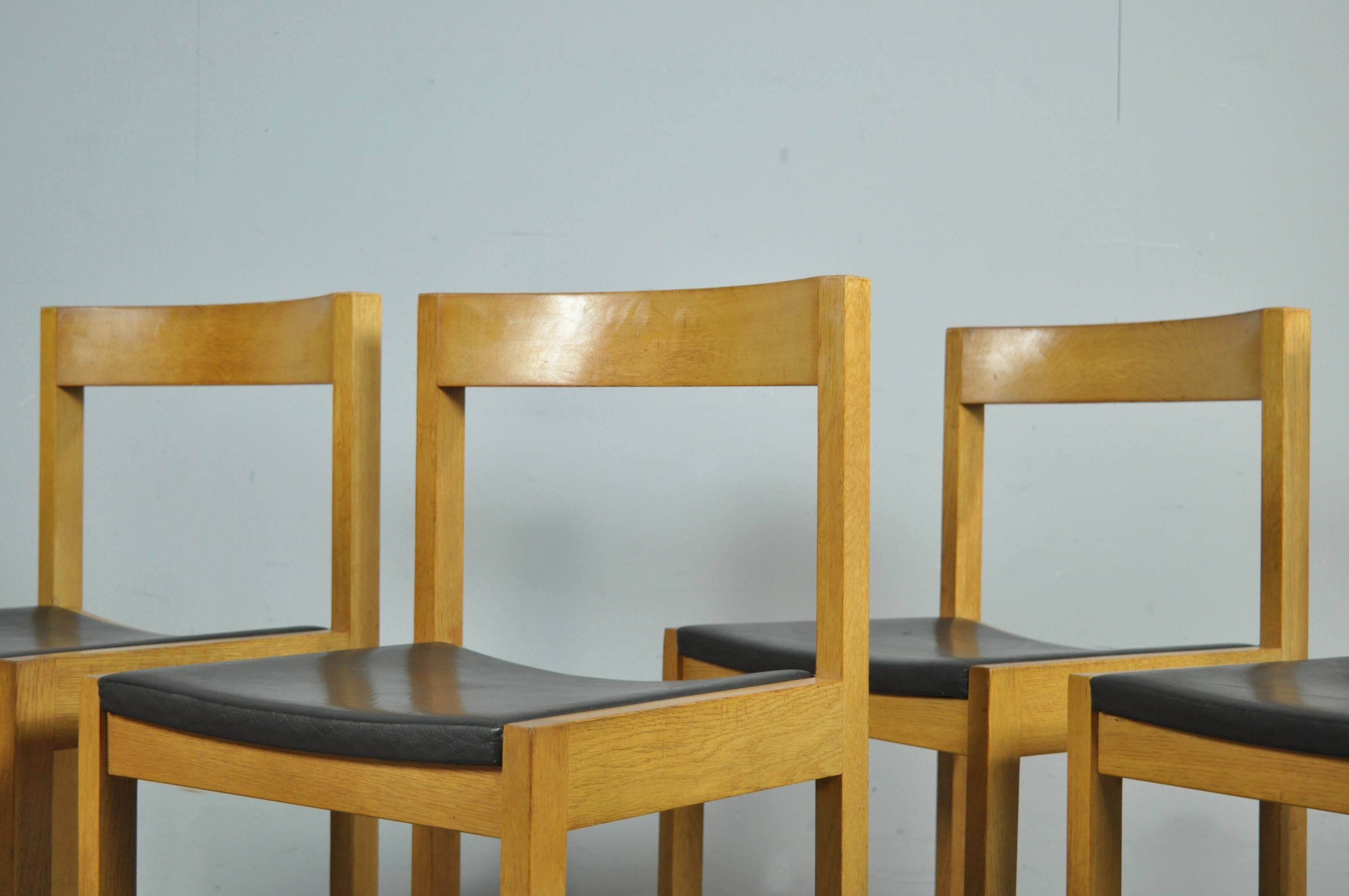 Vintage oak DUTCH DESIGN dining chairs in modern minimalist style, 1960s