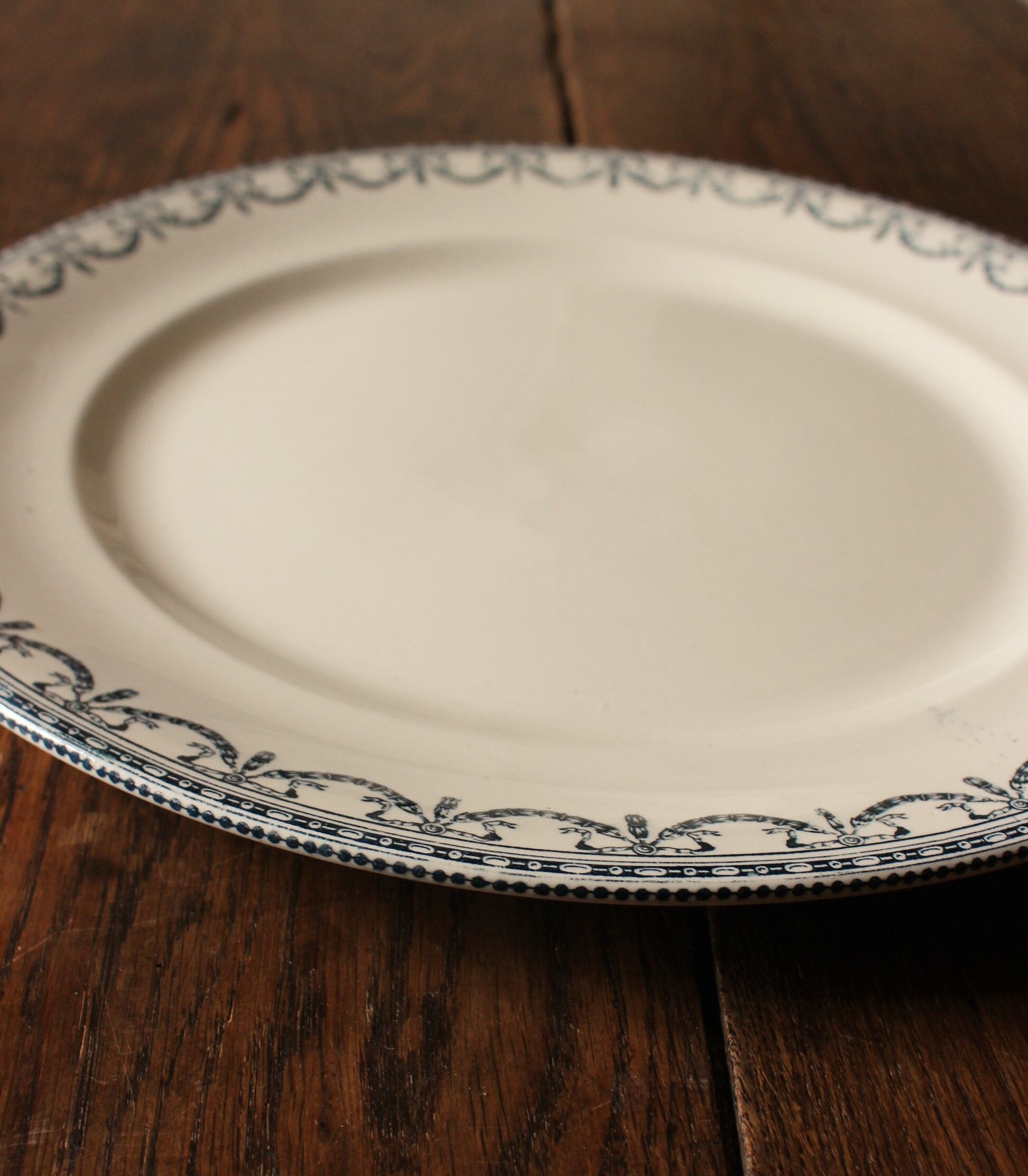 Round Dish Blue Iron Earth Salins Garlands Louis XVI