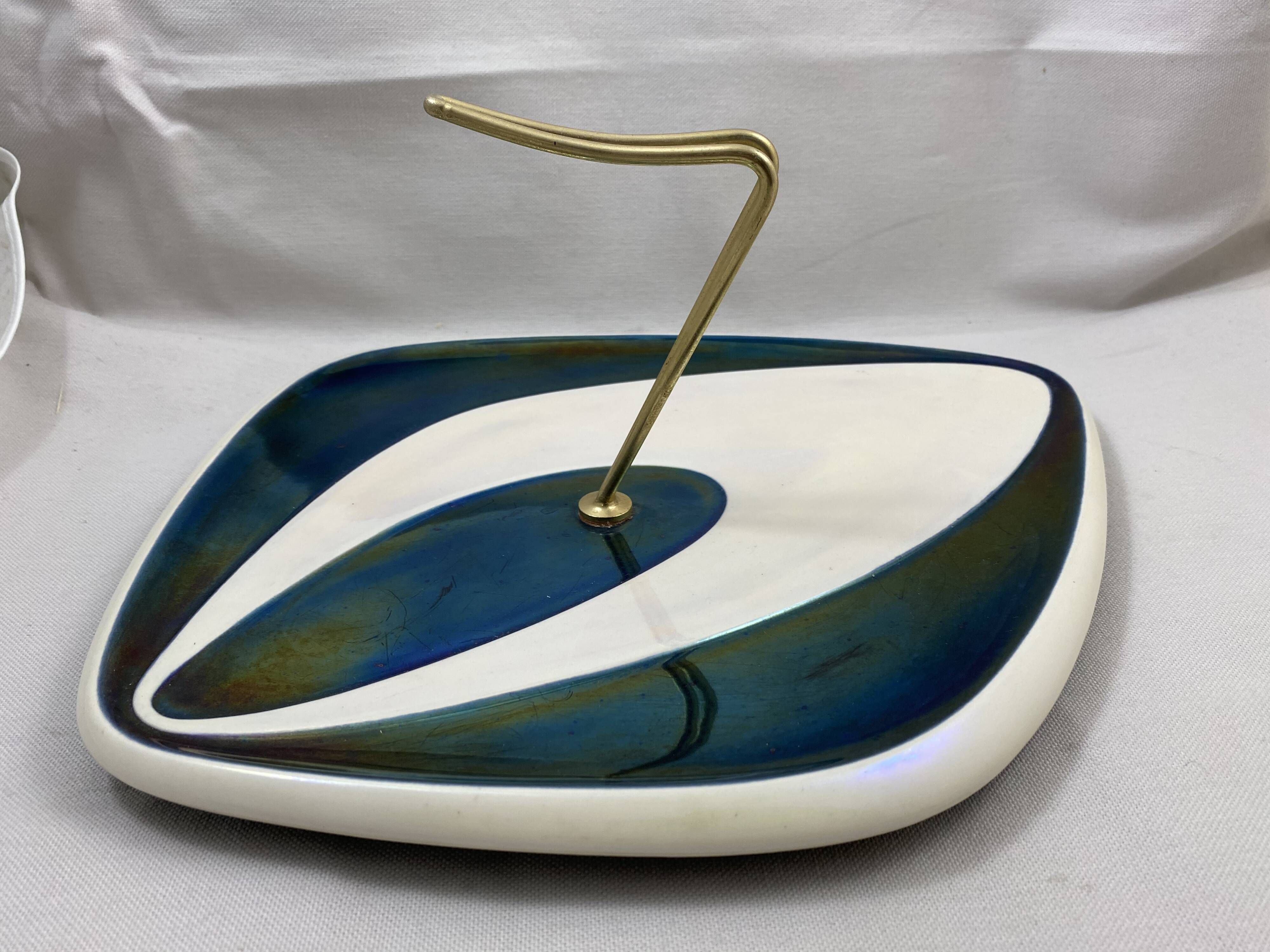 Verceram France's iridescent black and white vintage cheese platter