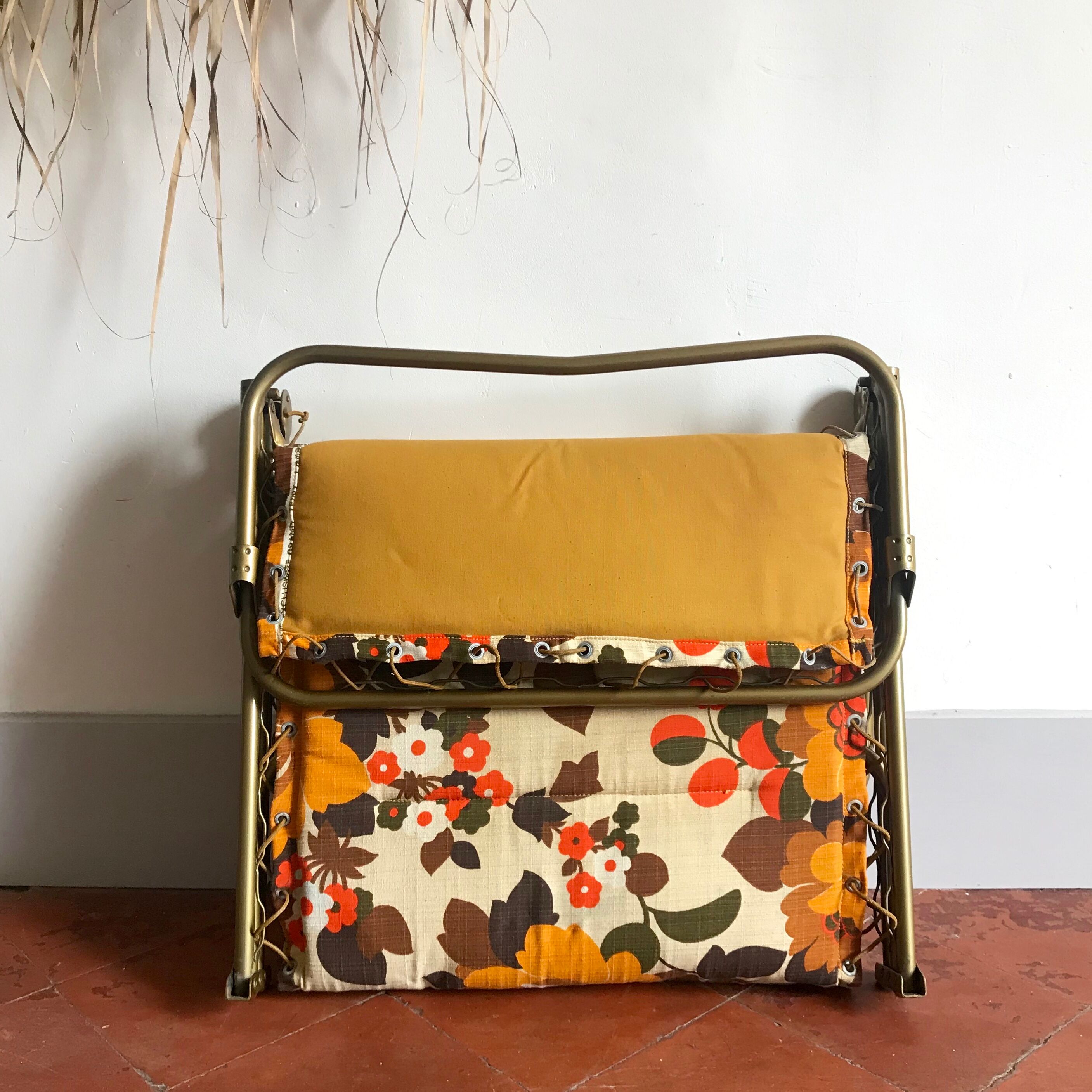 Transat vintage sunbathing