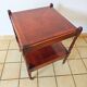 Table d'appoint en if par Bradley England