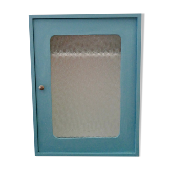 Armoire à pharmacie