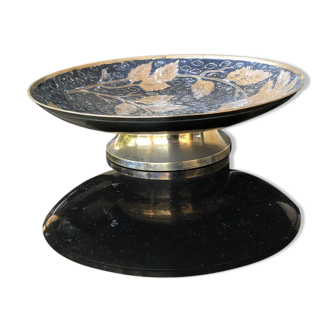 E-mailed brass cut on footlet