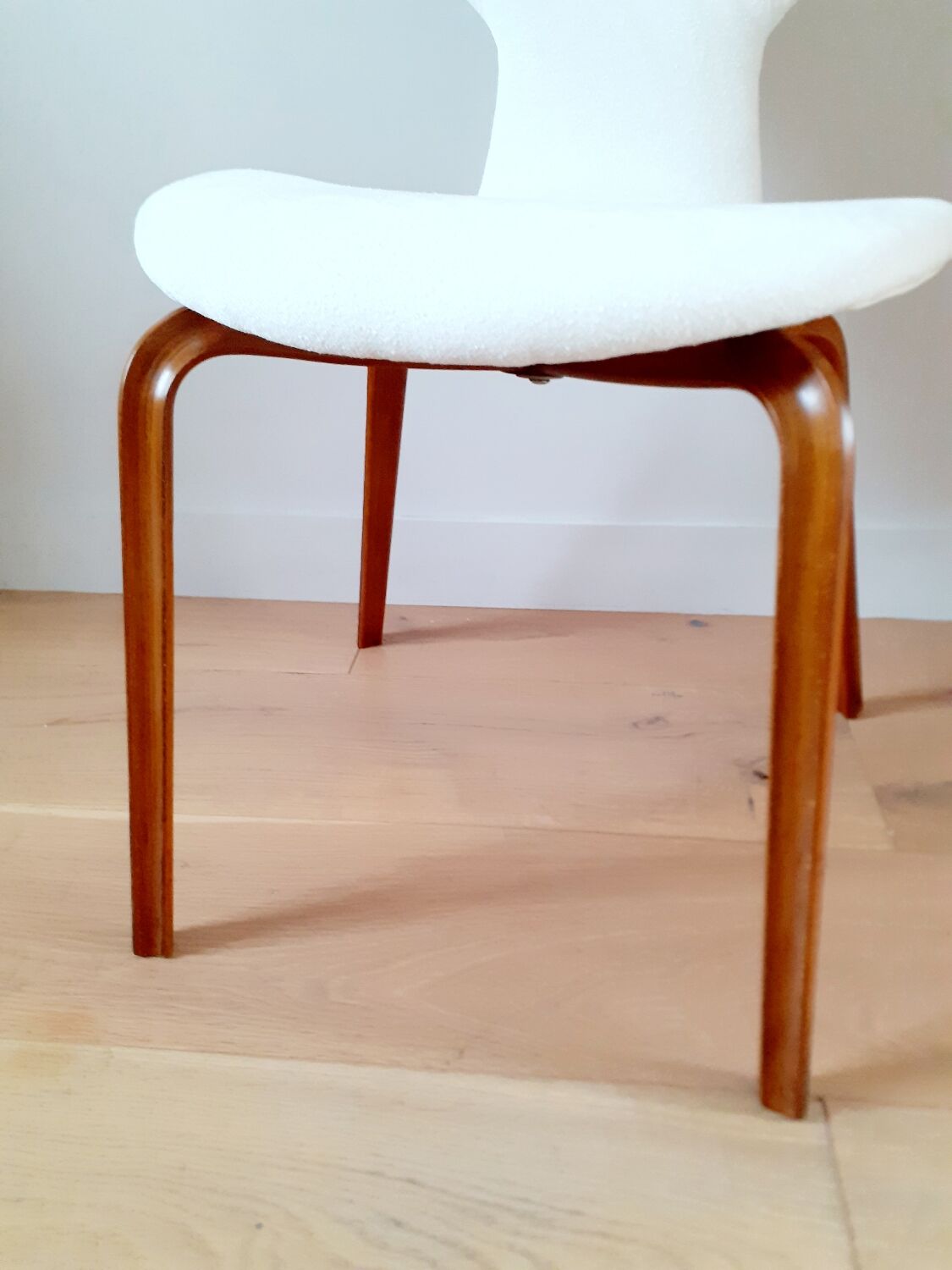 Pair of chairs Grand Prix by Arne Jacobsen