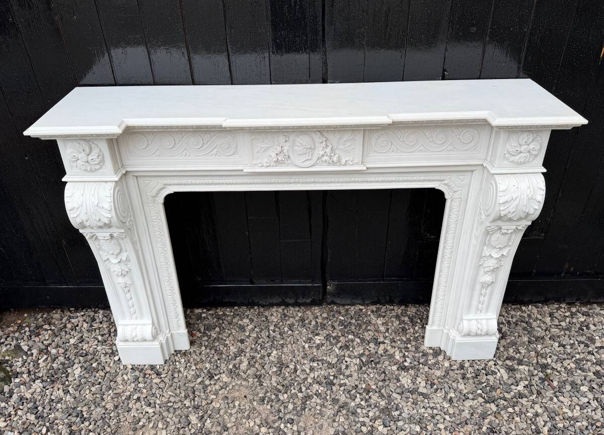 Napoleon III fireplace in statuary white marble, circa 1880.