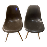 Lot of 2 brown DSW chairs in light oak, Eames, Herman Miller, vintage.