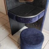 Vintage corner hairdresser from the 70s.