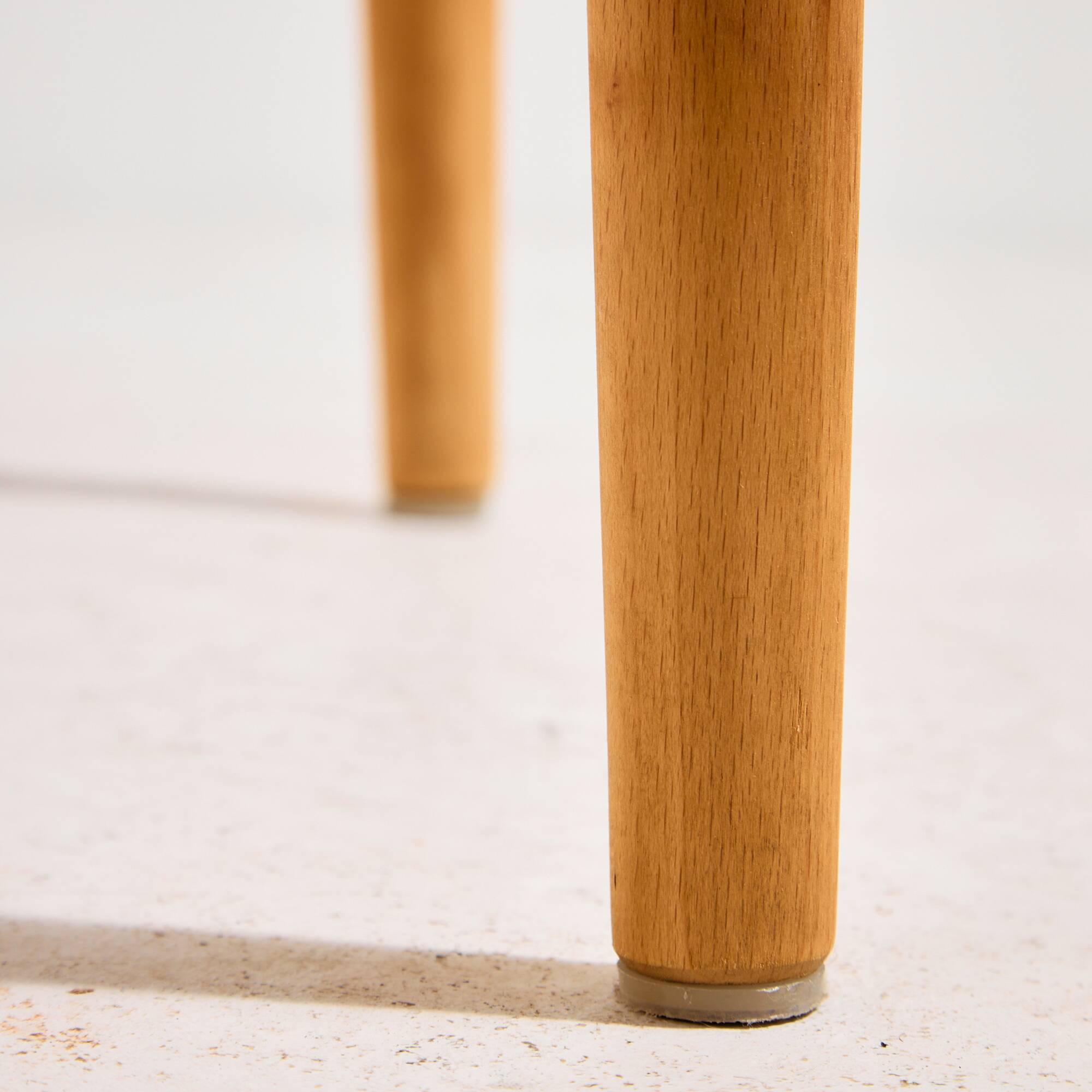 MK10689 Chaise de salle à manger en hêtre