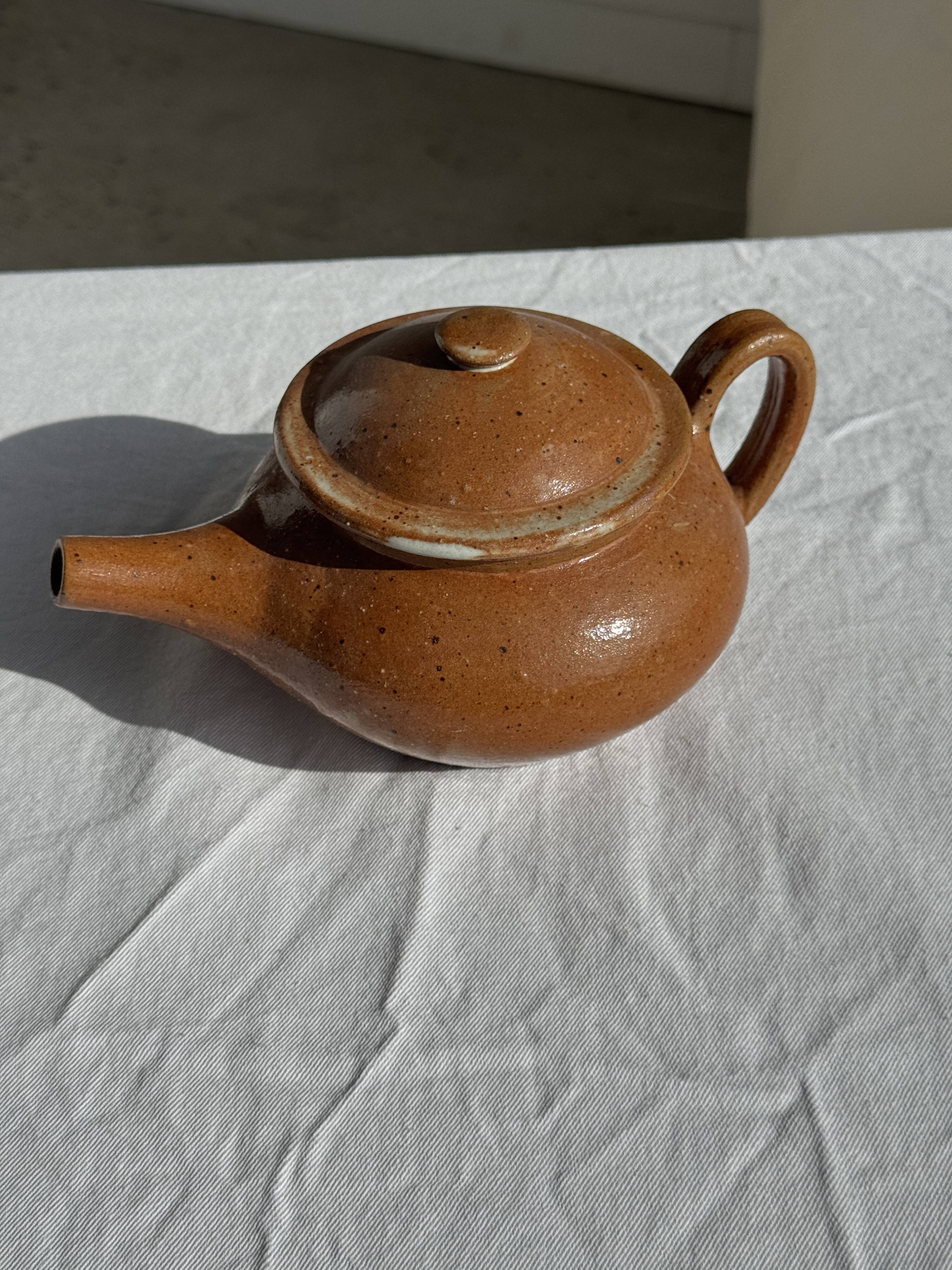 Mini teapot in stoneware H13 D15