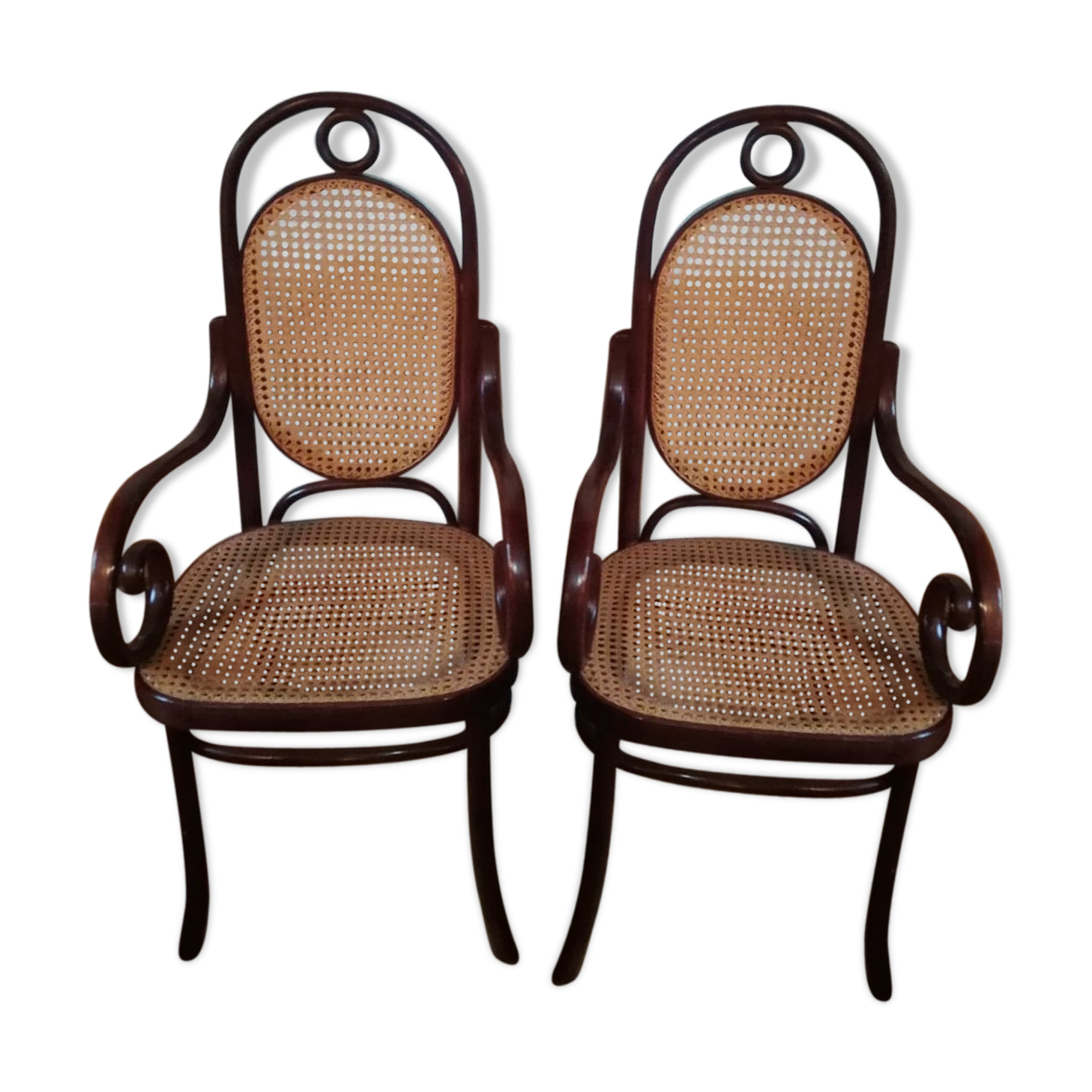 Pair of curved wooden armchairs and caning Thonet N ° 17 or long John 1920