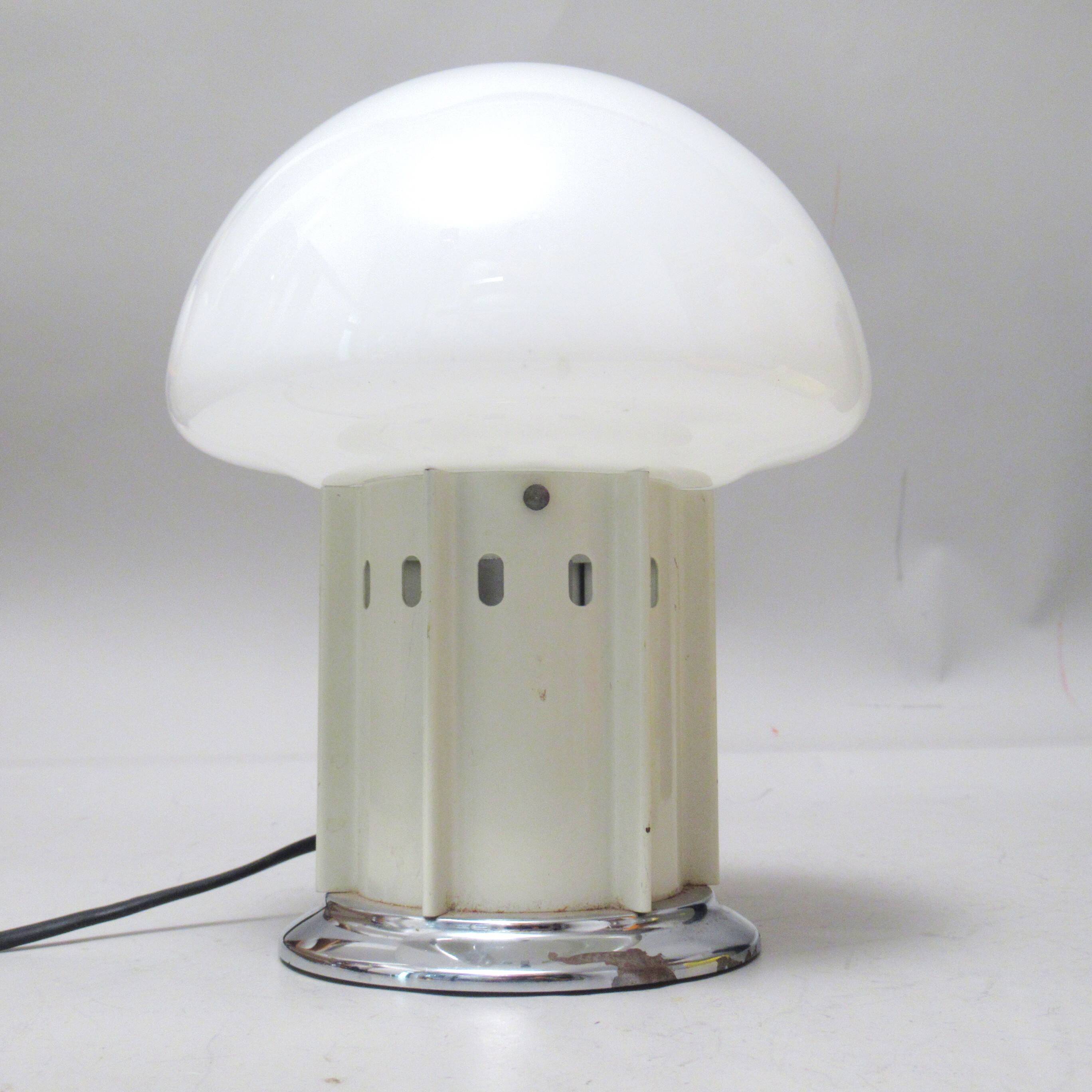 Italian mushroom lamp from the 1960s.