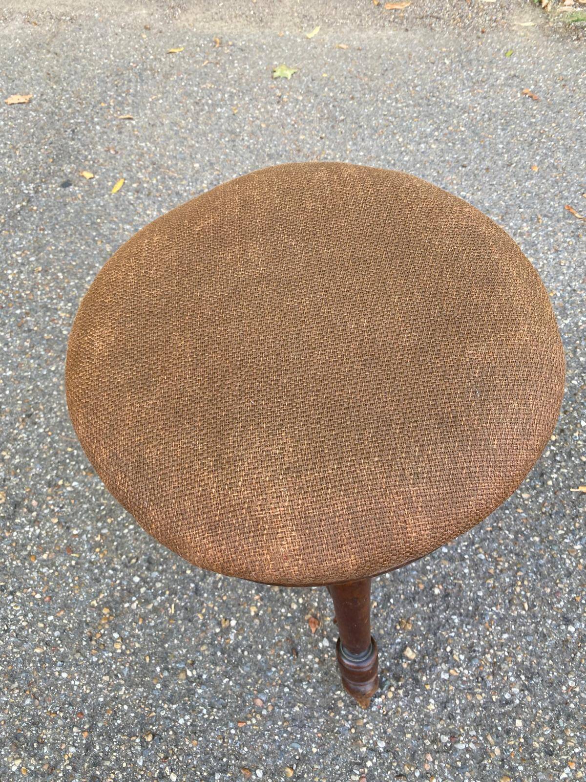 Napoleon III Adjustable Round Piano Stool