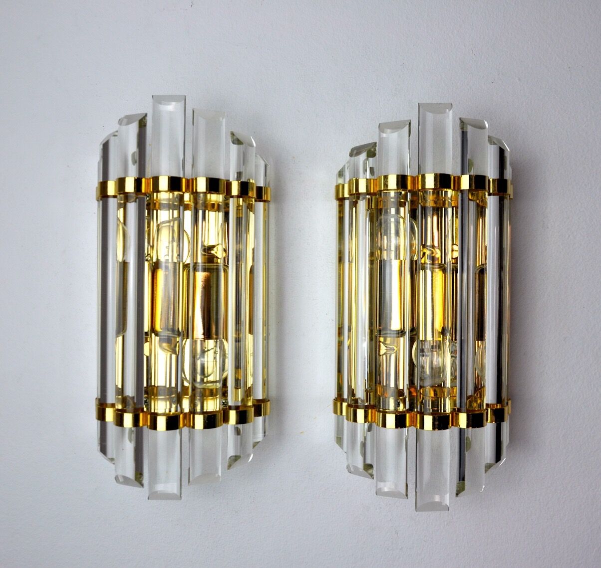 Pair of Venini wall lamps, Murano glass, Italy, 1970