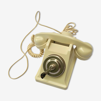 Telephone en bakélite Erikson à manivelle années 40/(à