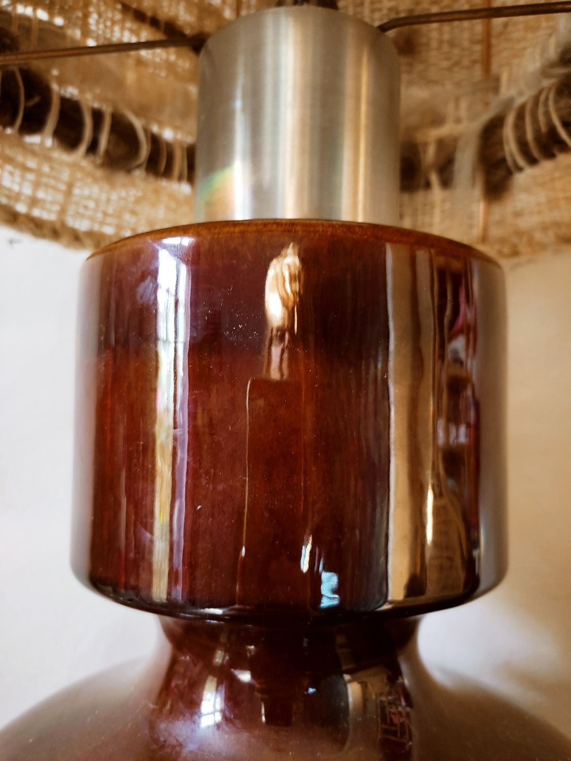 Ceramic lamp and its woven wool lampshade