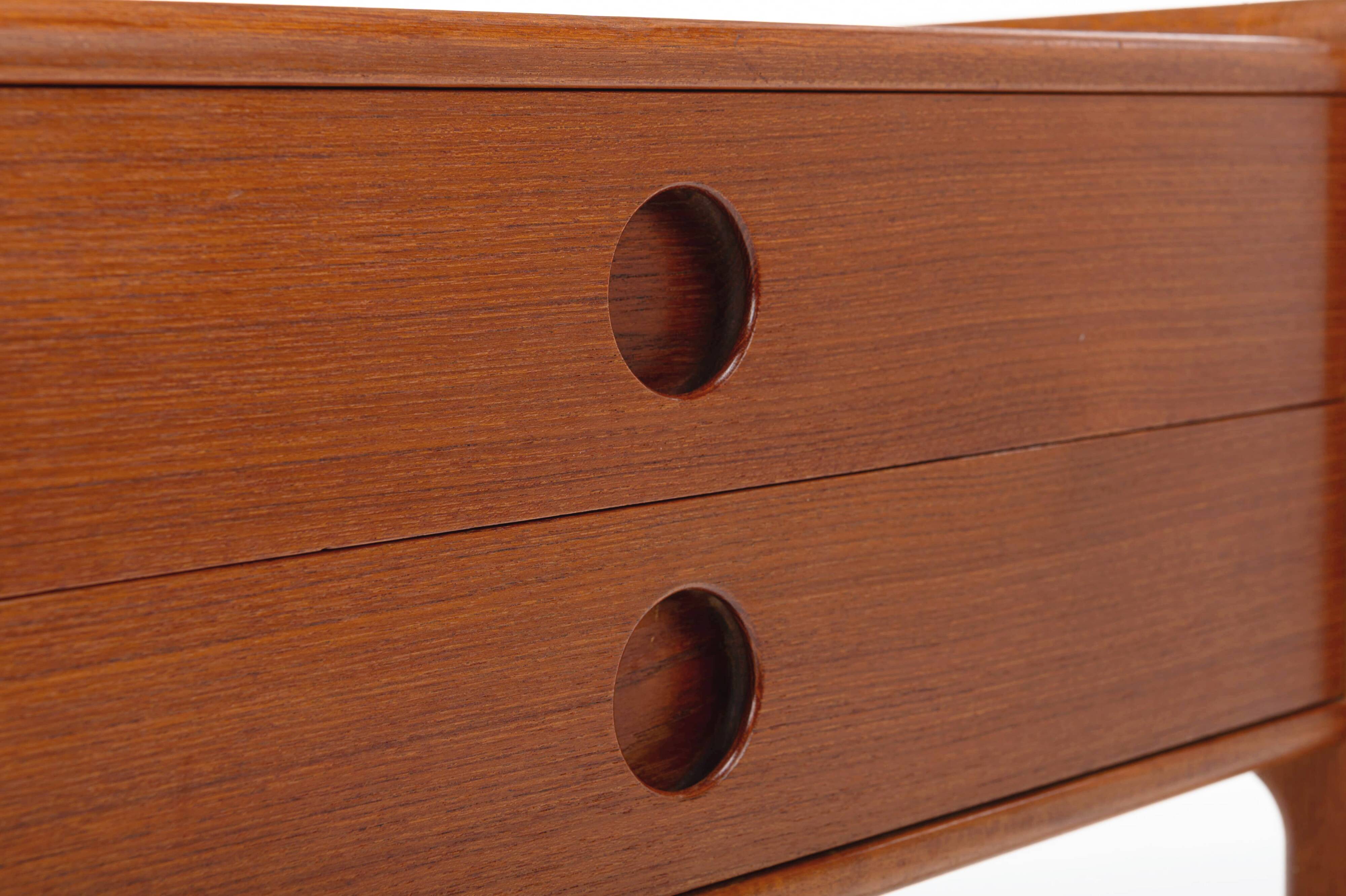 Commode en teck par Vildbjerg Møbelfabrik