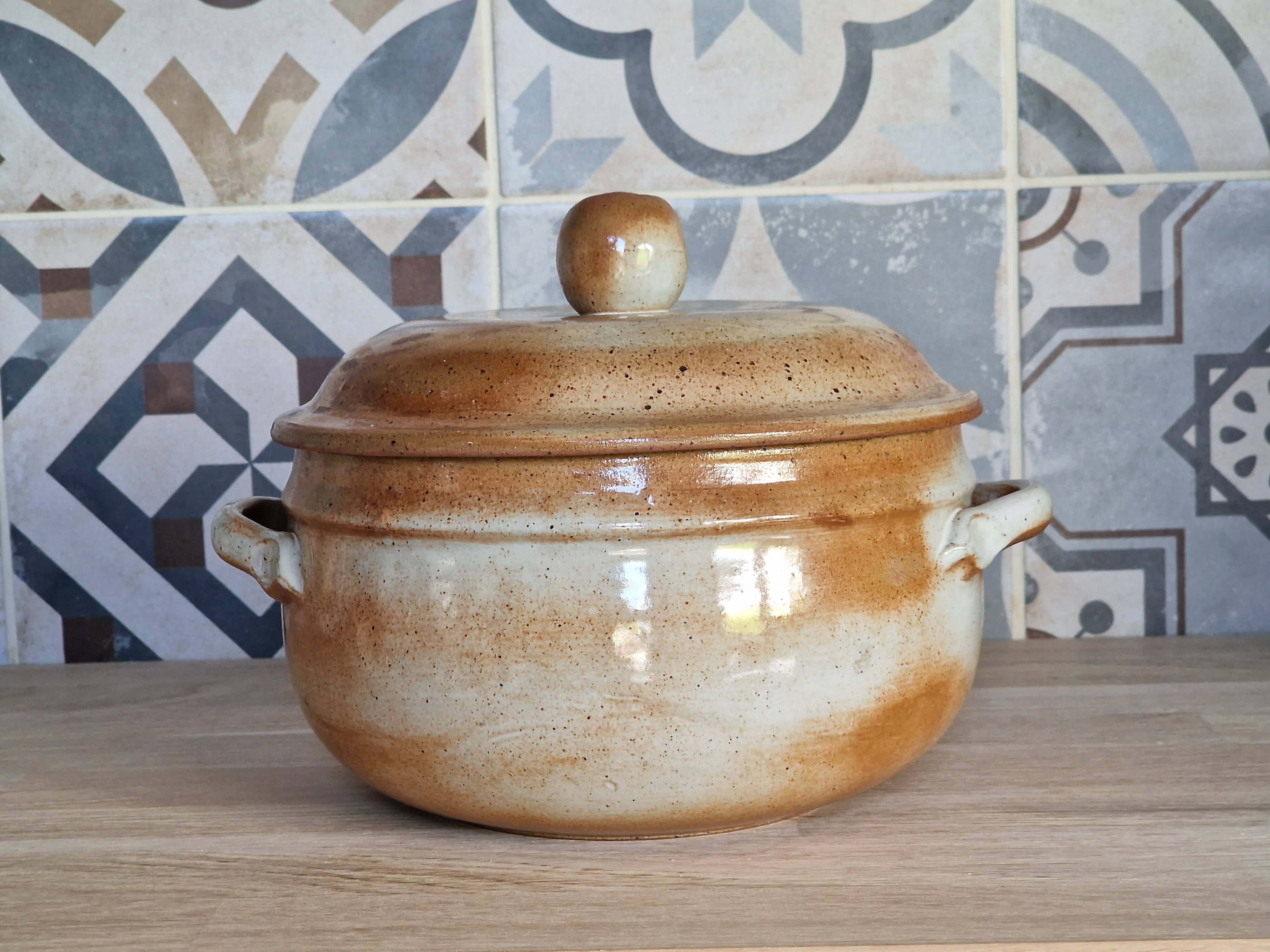 Complete table service in marsh stoneware, 92 pieces