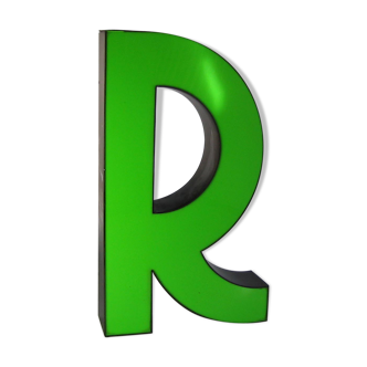 Letter r green