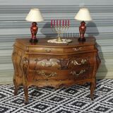 Coffin-style chest of drawers in walnut