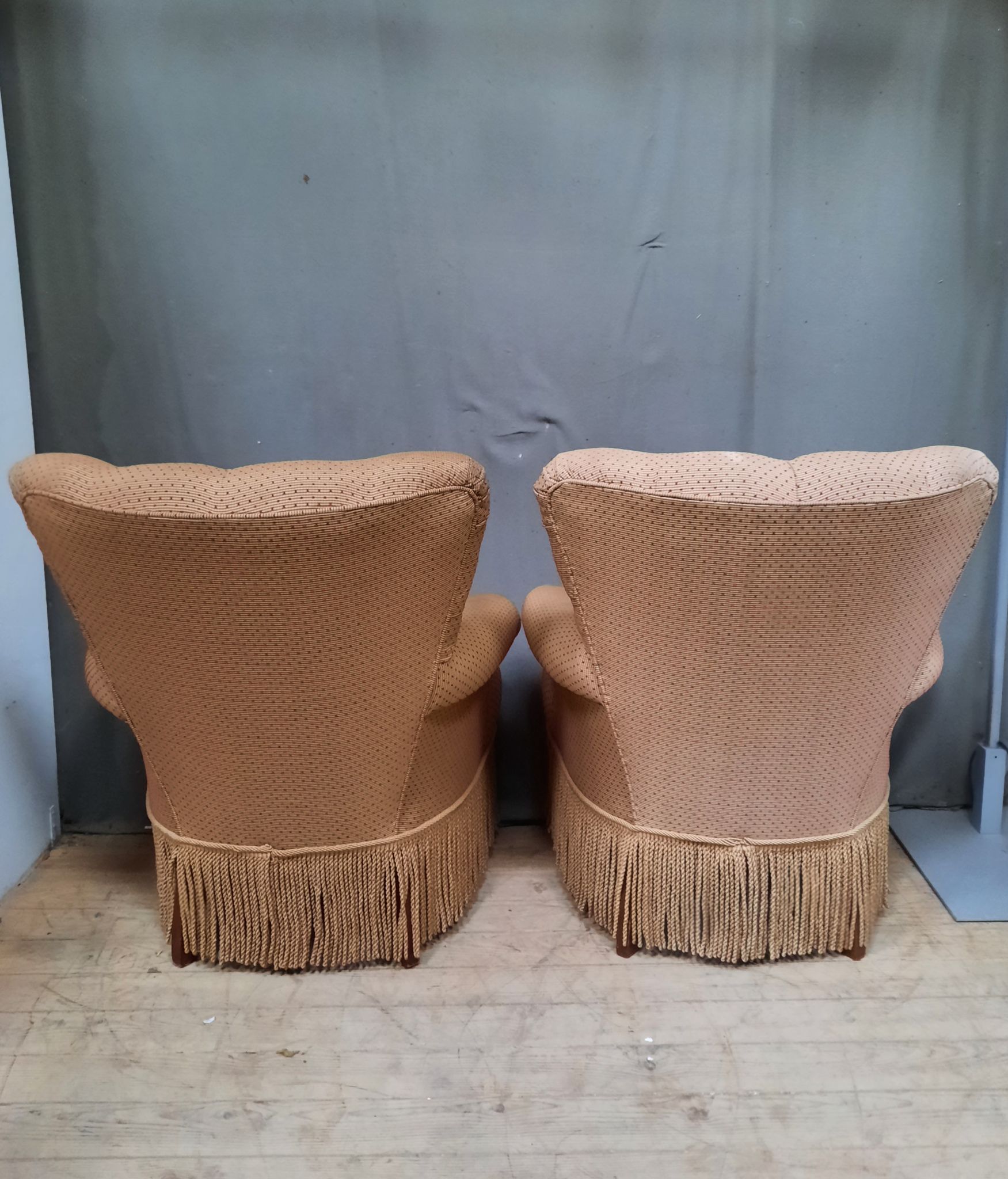 Pair of toad armchairs